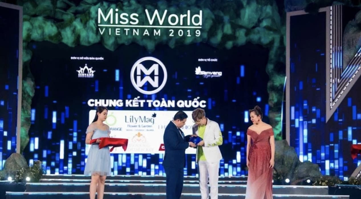 Chương trình của VTV & YEAH1 do Đồng Phục Limeorange tài trợ trang phục