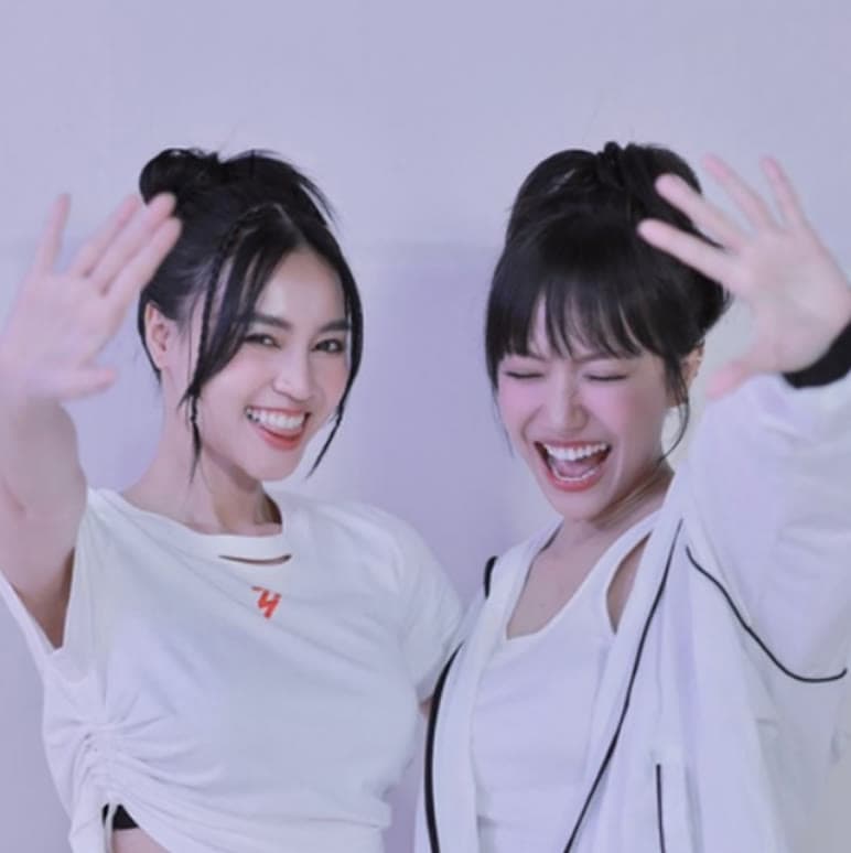 Chương trình của VTV & YEAH1 do Đồng Phục Limeorange tài trợ trang phục